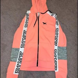 ❌SOLD❌ NWOT VS PINK Hoodie 🍑